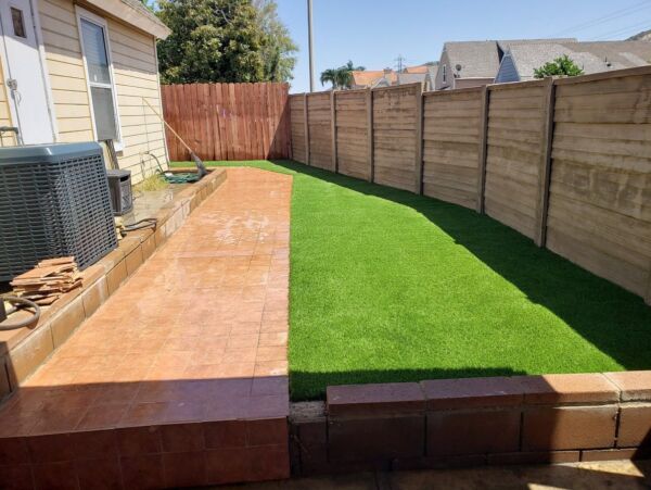 Temecula Artificial Grass, & Pavers for Patios, Front, Side & Backyards